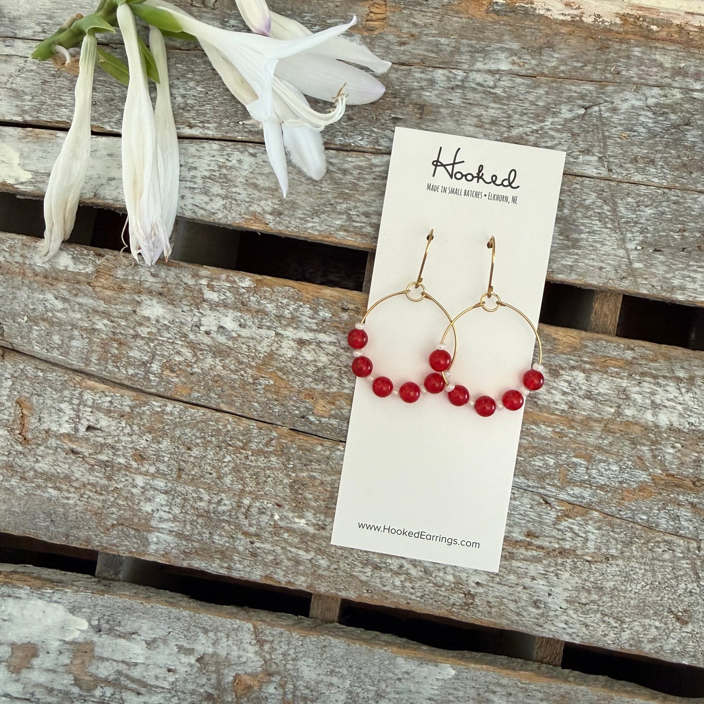 Nebraska Beaded Hoop Earrings - Red and Cream