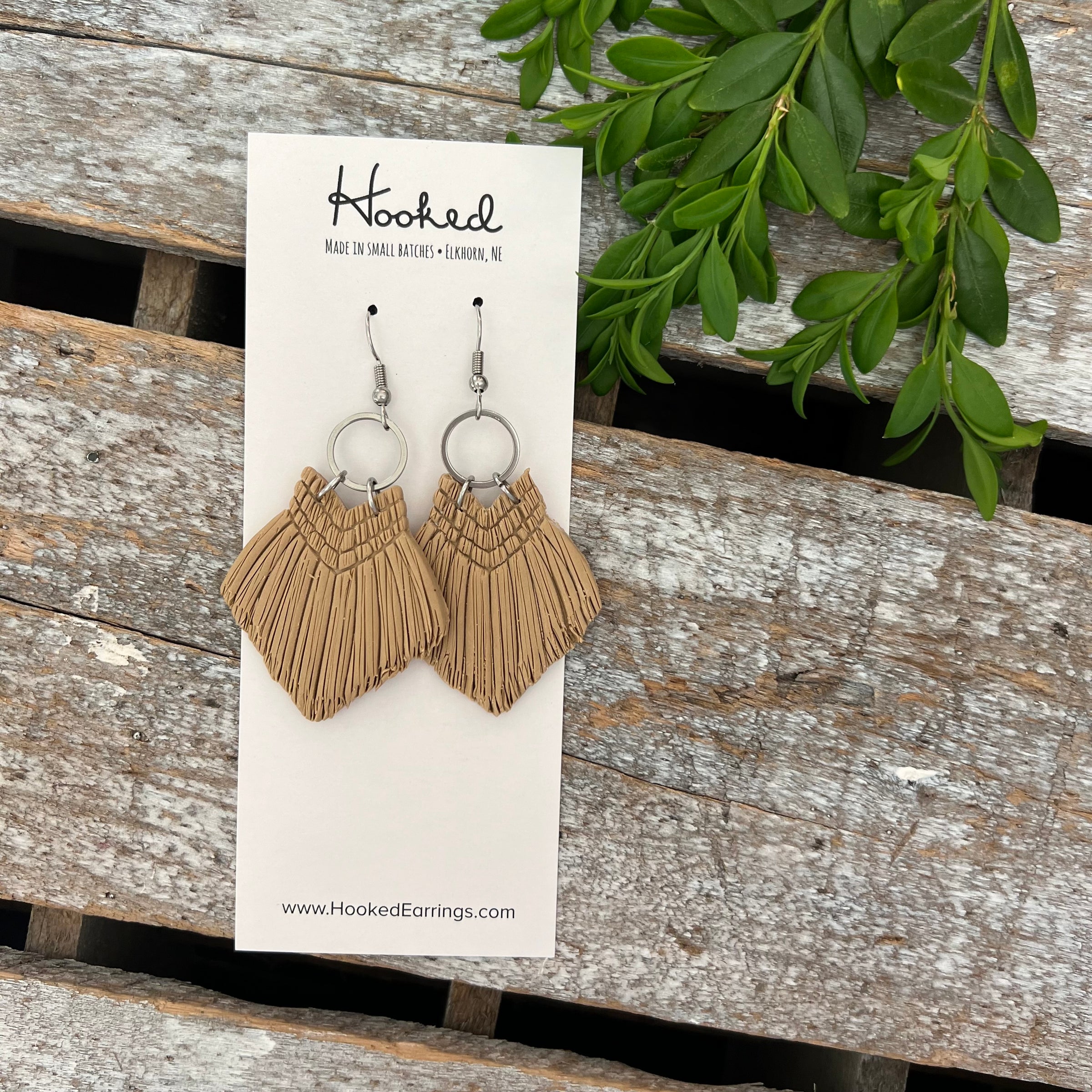 Clay Macrame Earrings in Beige