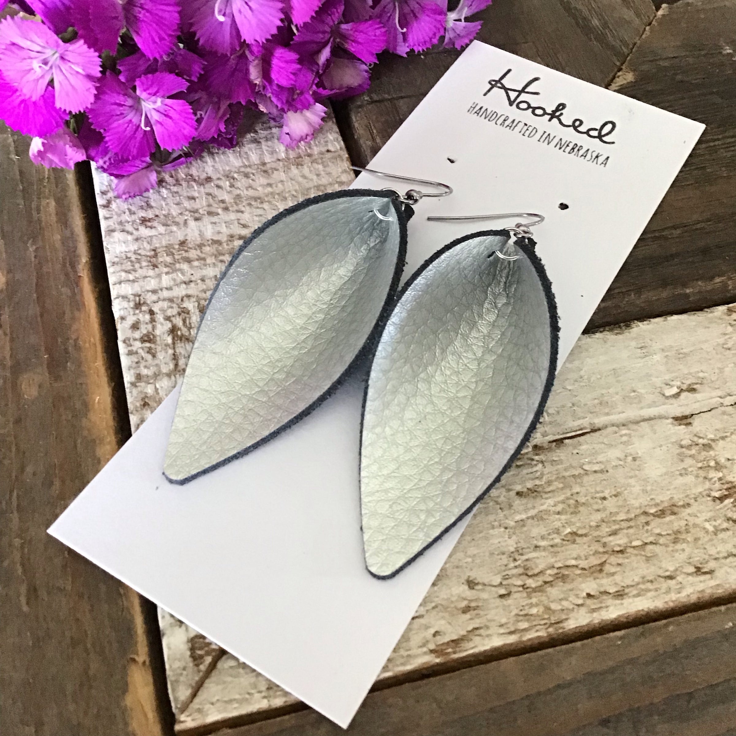 Super Silver Lilies - Large