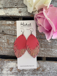 Glitter Dipped Glowing Coral Fringe Petals - Large