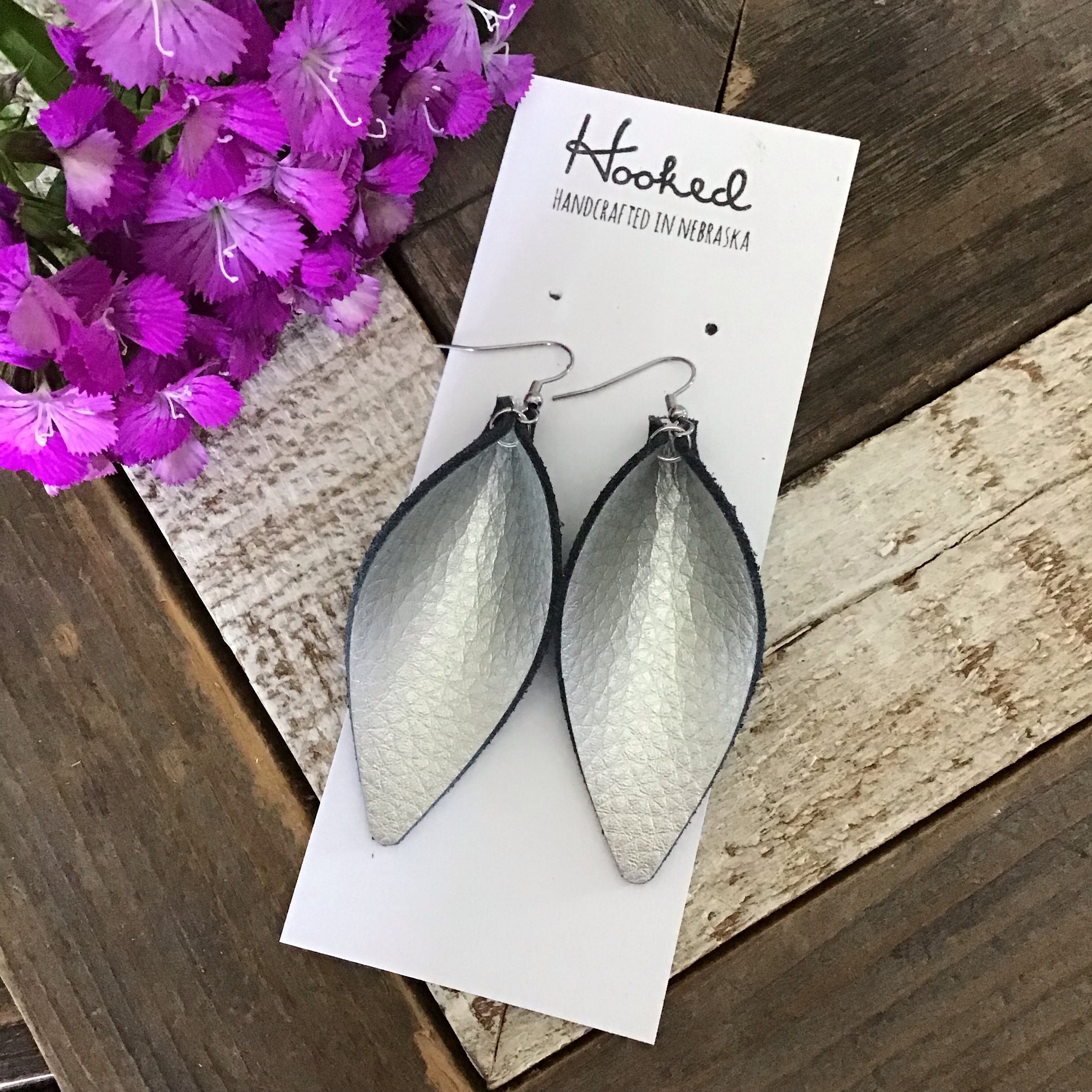 Super Silver Lilies - Large