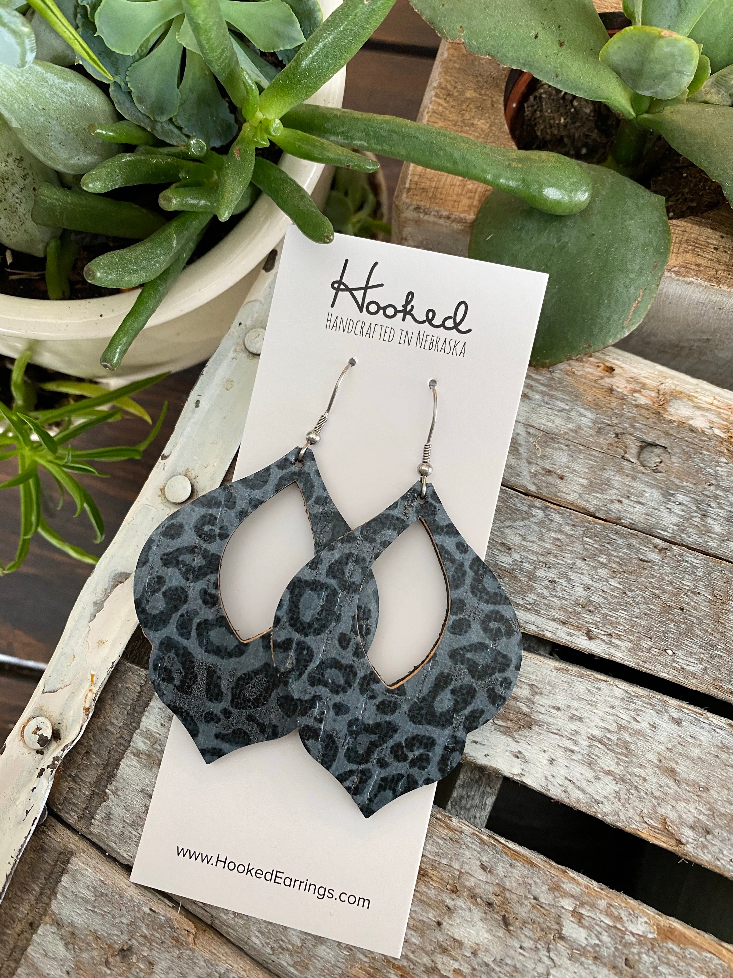 Charcoal Leopard Orchids - Large