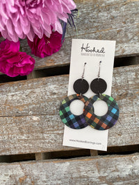 Gradient Gingham Stacked Circle Cutouts