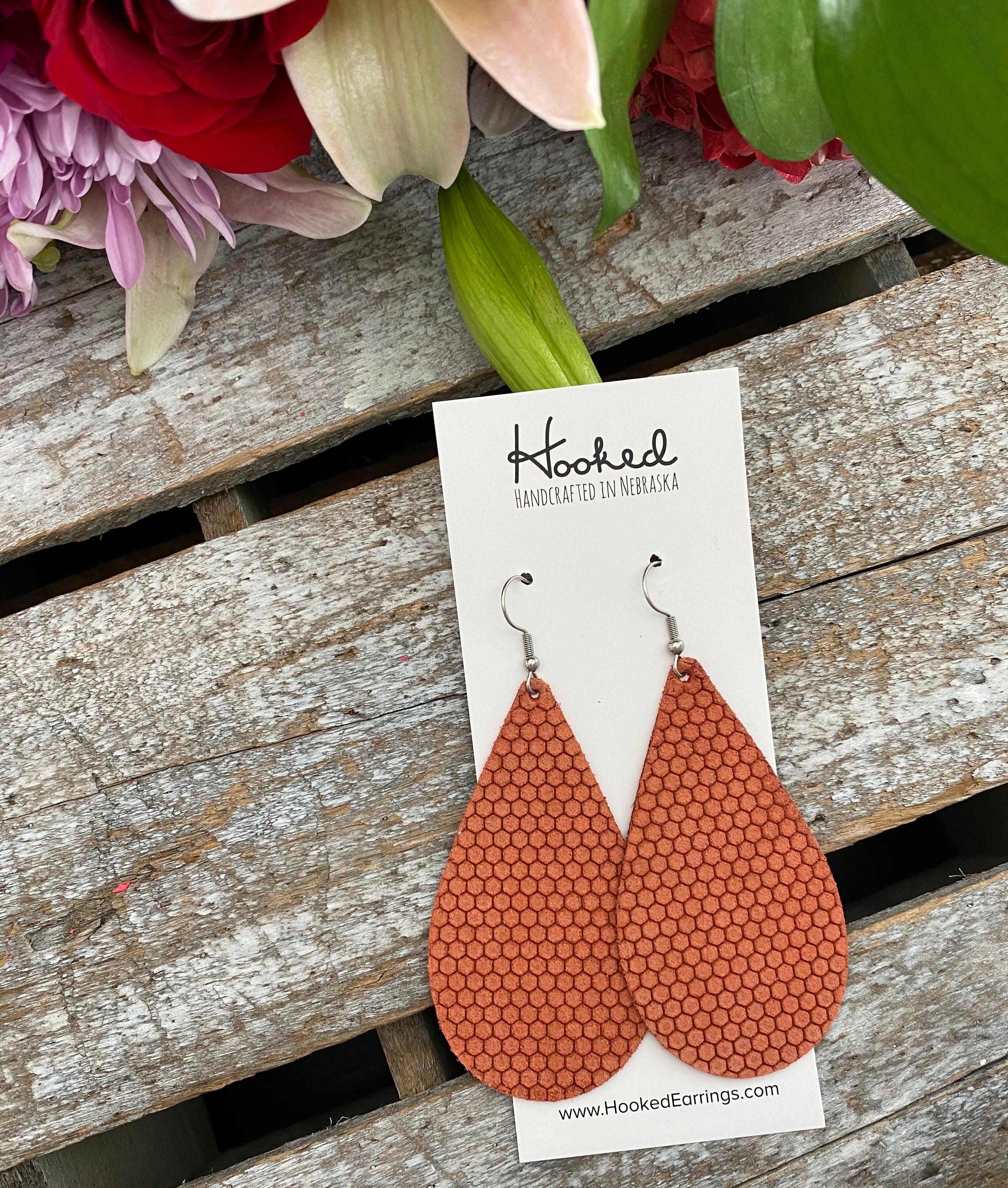 Honeycomb Teardrops in Papaya - Large