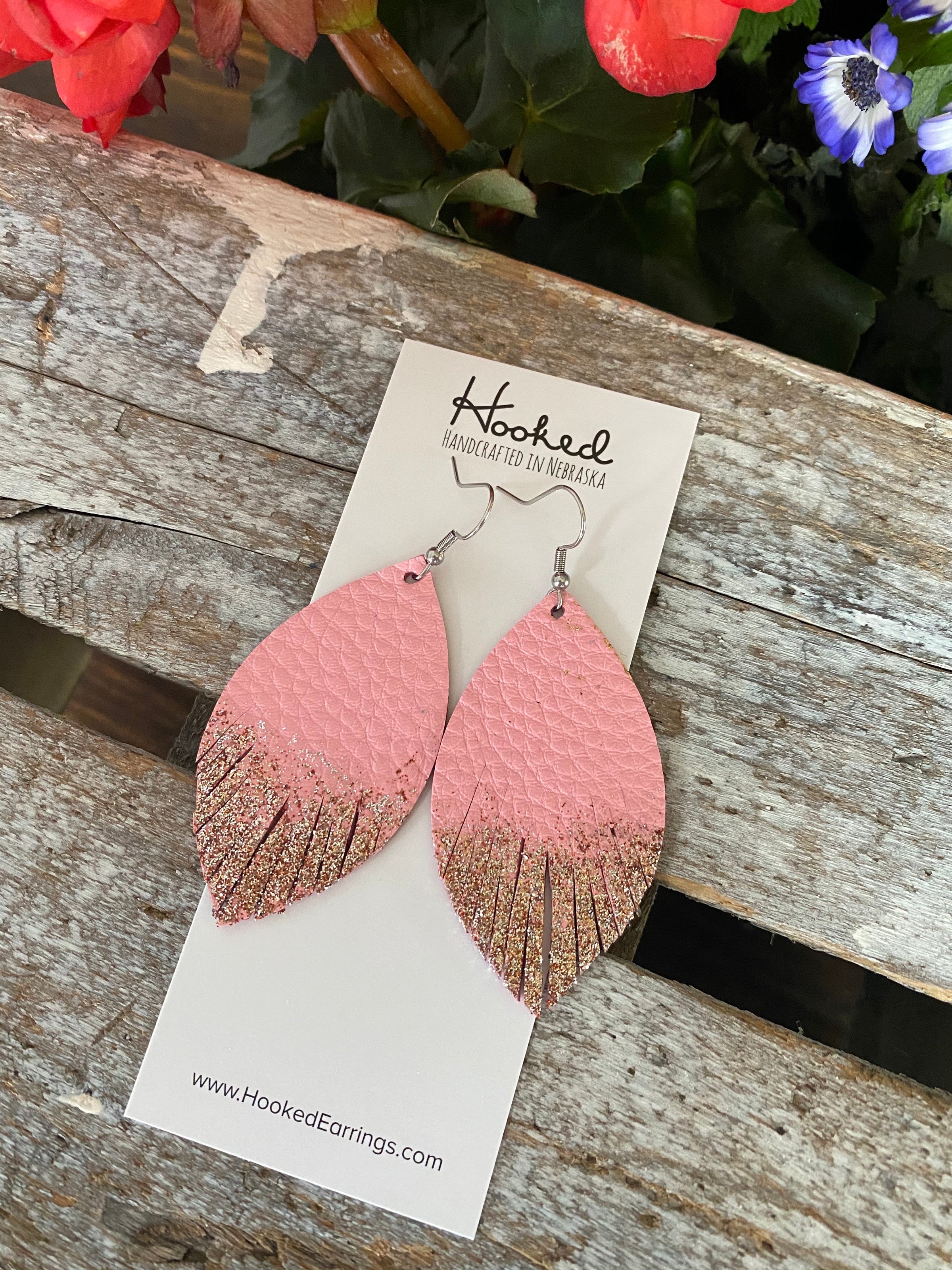 Glitter Dipped Pink Fringe Petals - Large