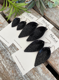 Black Shimmer Lilies - Medium