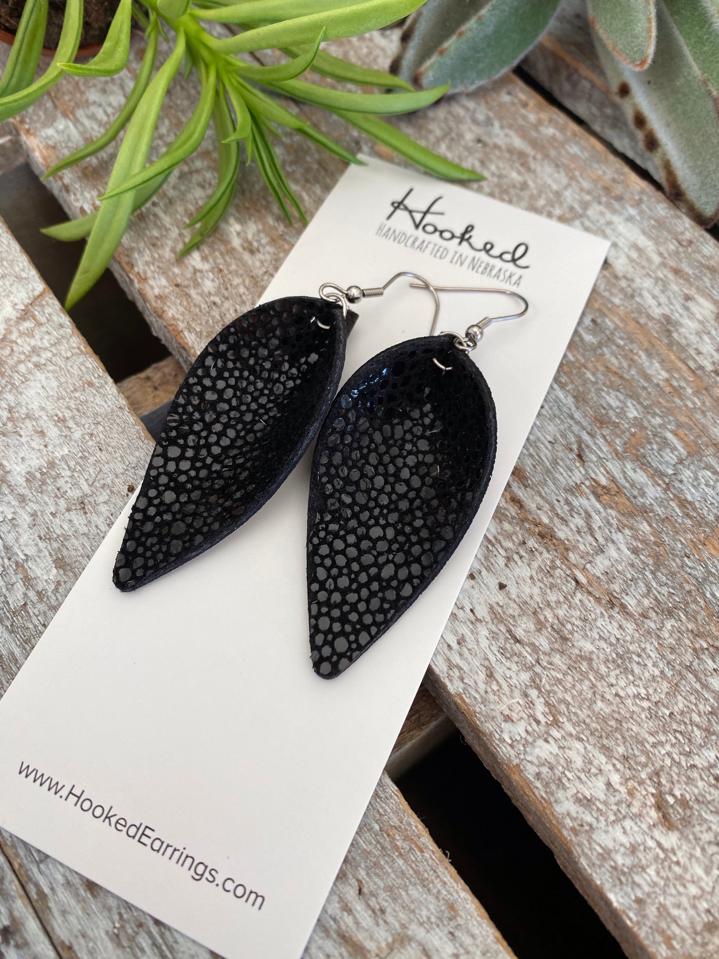 Black Shimmer Lilies - Medium