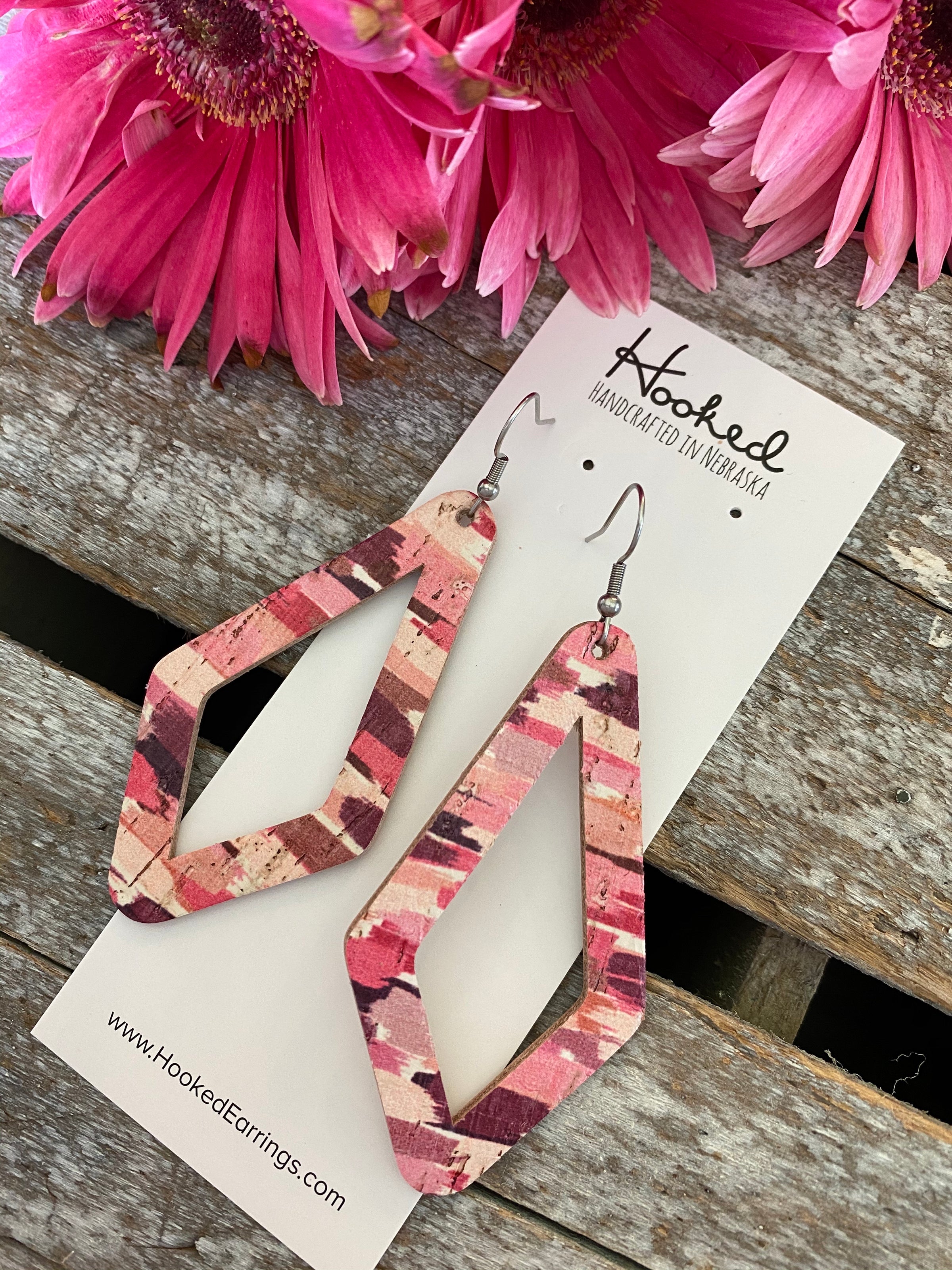 Diamond Cutouts in Rouge Palette  - Large