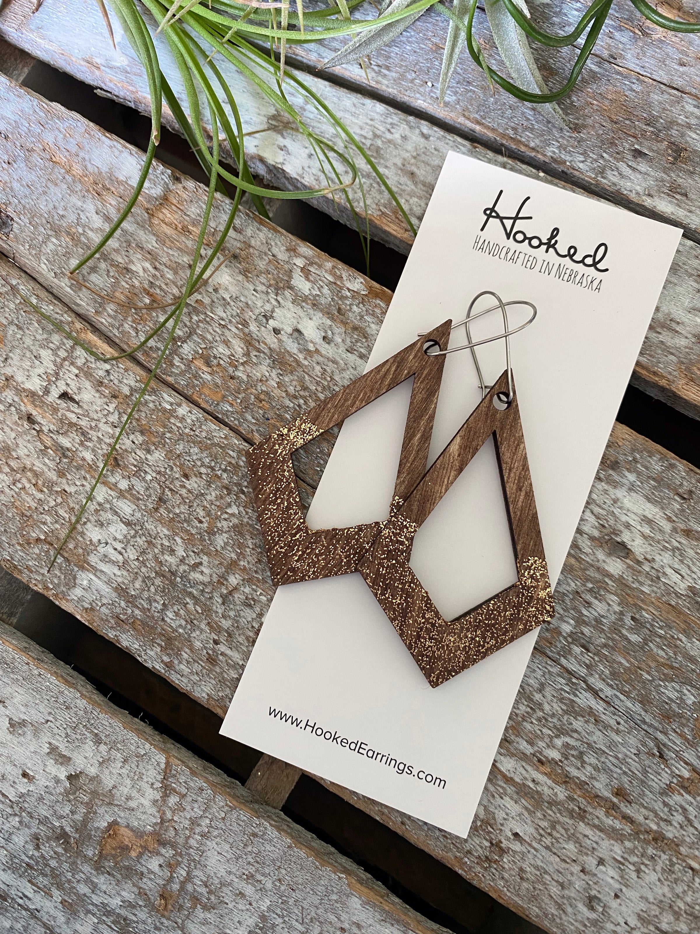 Wooden Cutout Earrings - Medium/Large Diamond