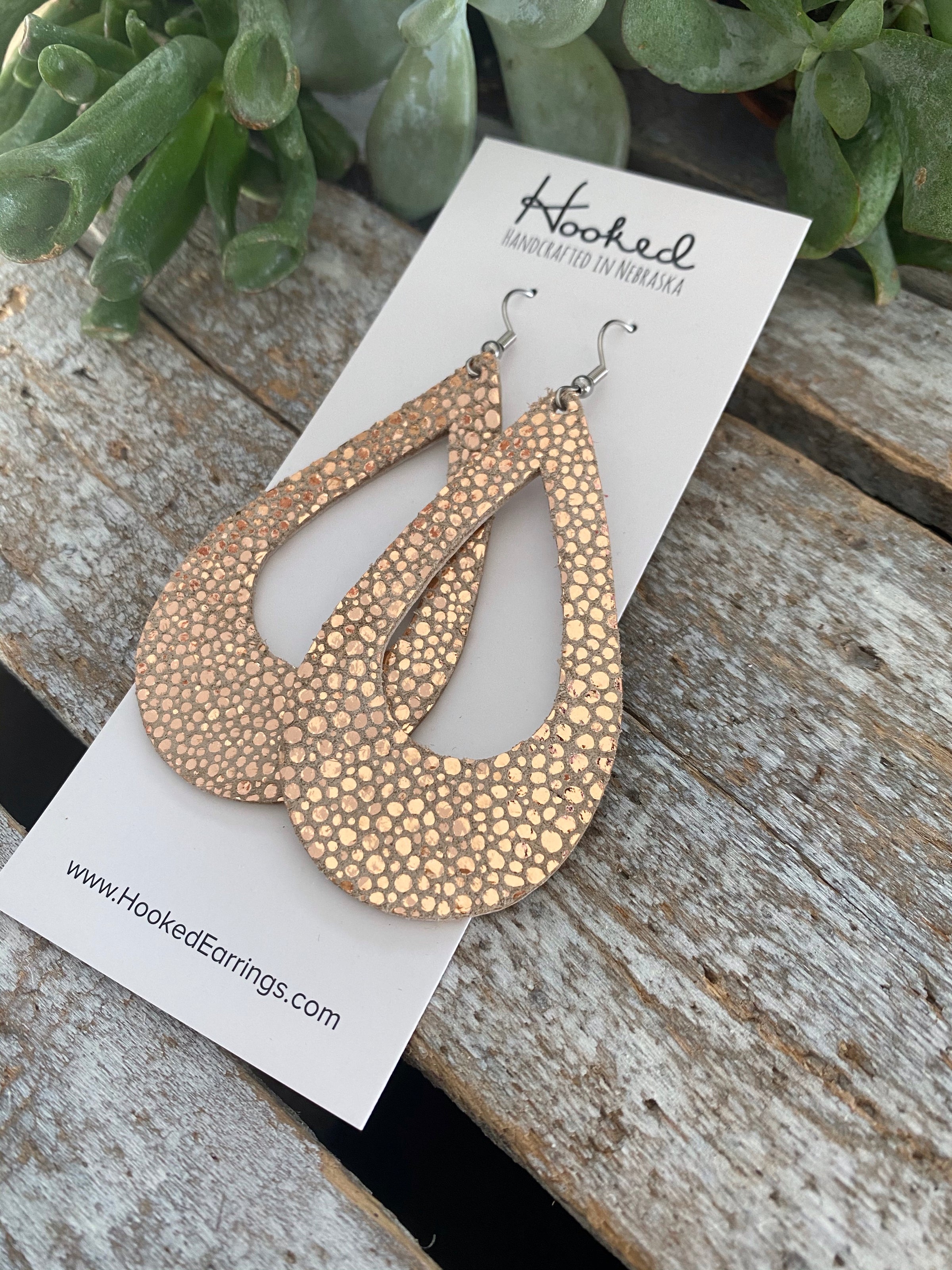 Rose Gold Shimmer Teardrop Cutouts - Large