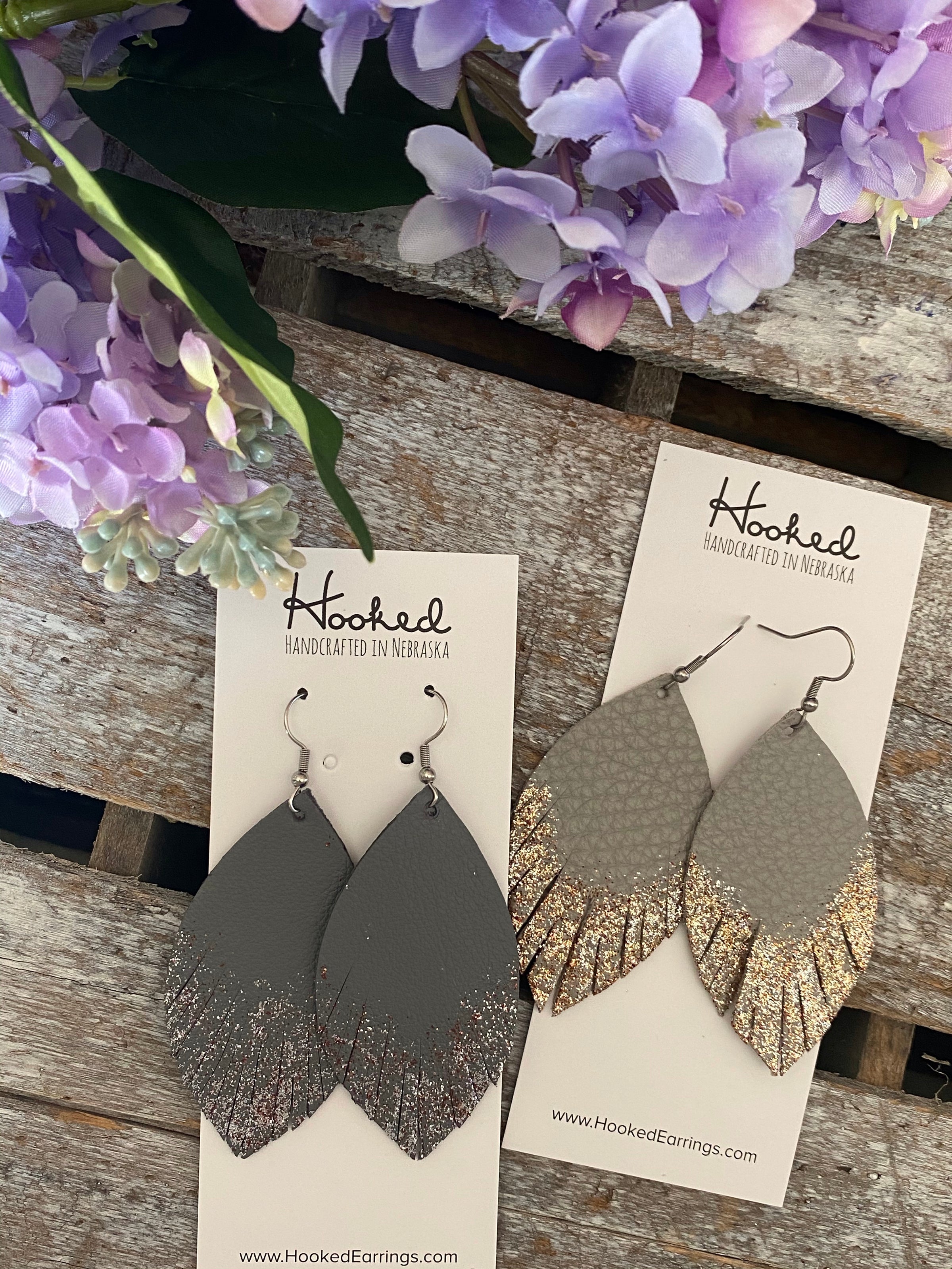 Glitter Dipped Cloud Gray Fringe Petals - Large