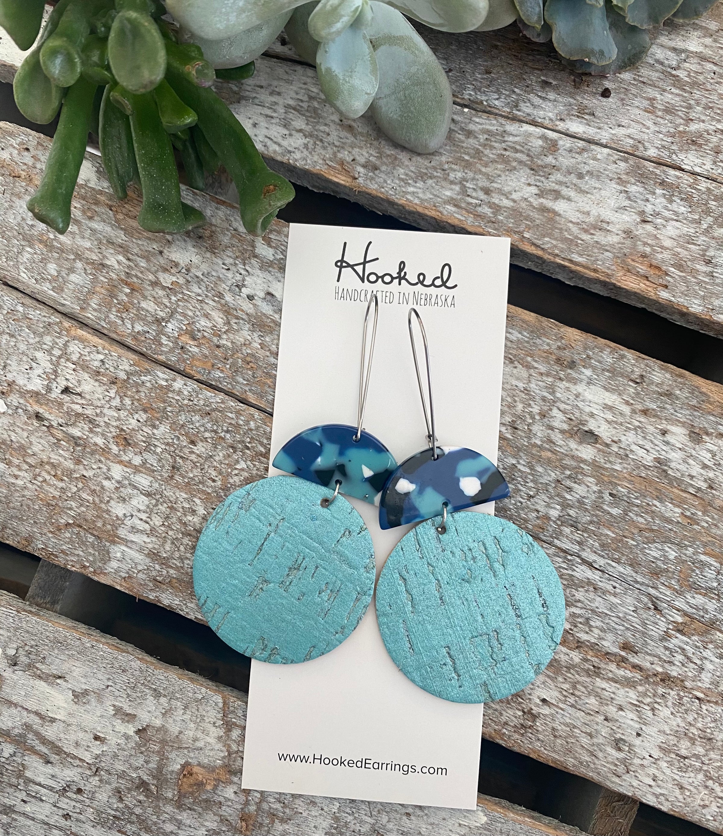 Powder Blue Pearl Circle Suspended Stacks - Large