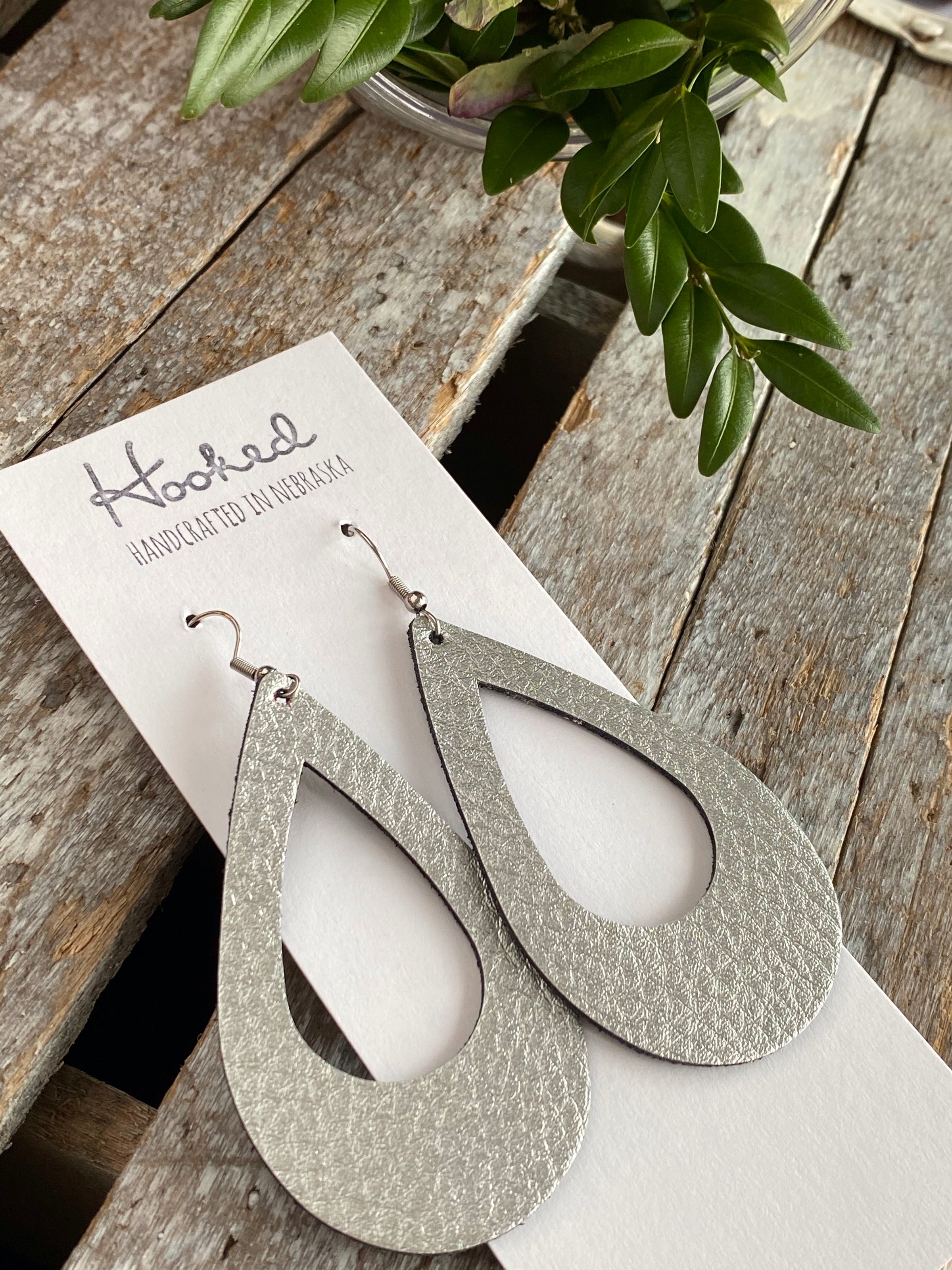 Super Silver Teardrop Cutouts - Large