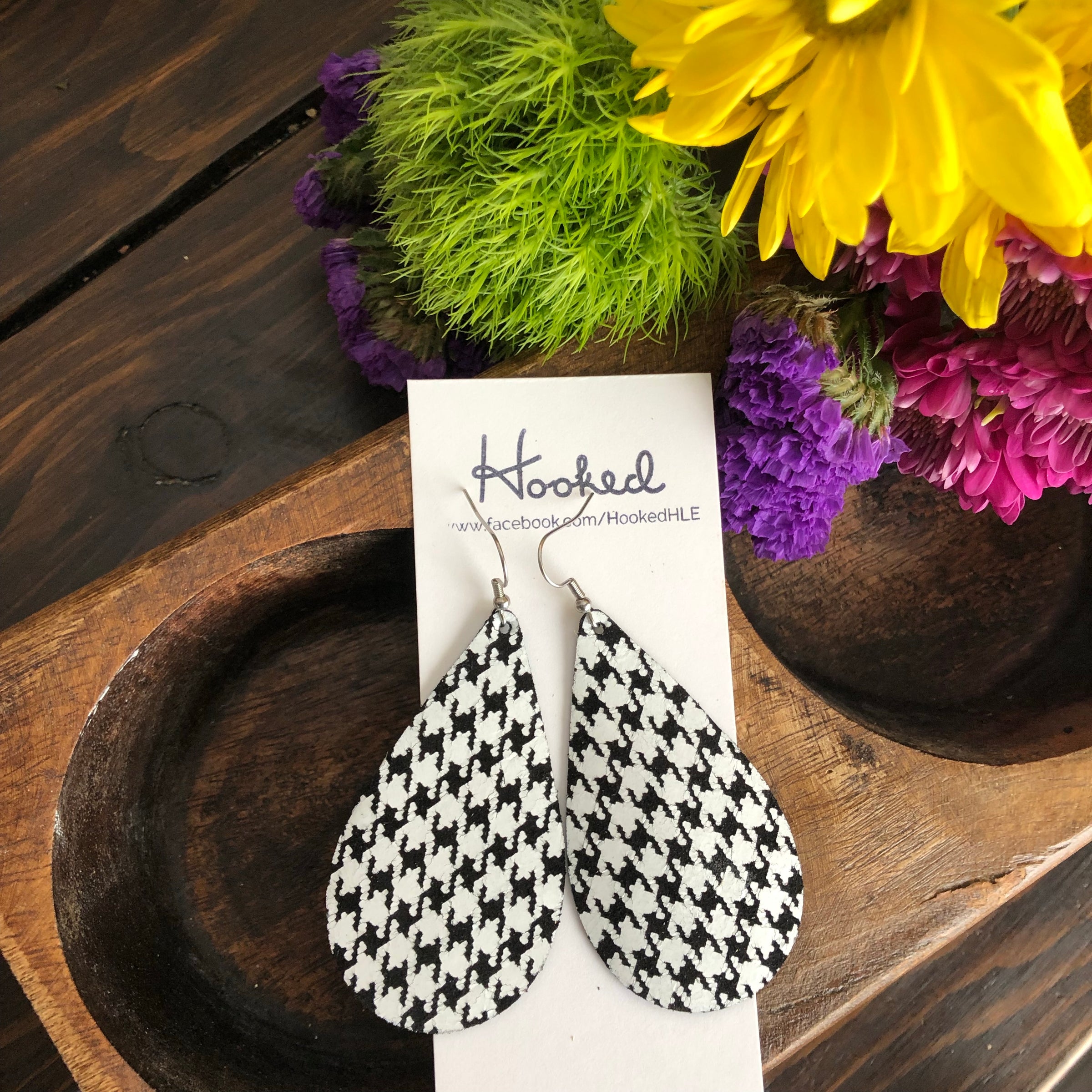 Houndstooth Teardrops - Large