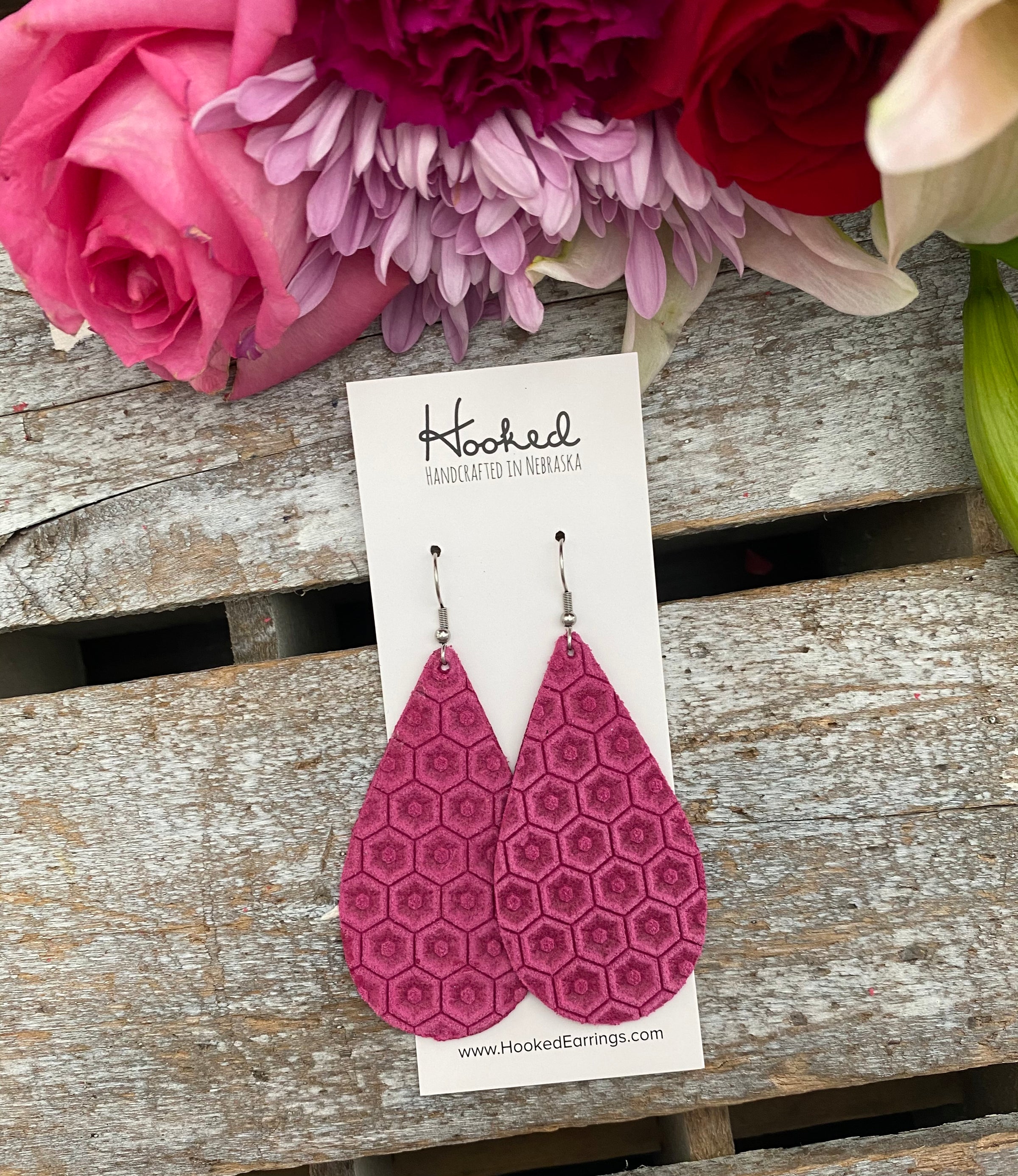 Hexagon Teardrops in Bridesmaid - Large