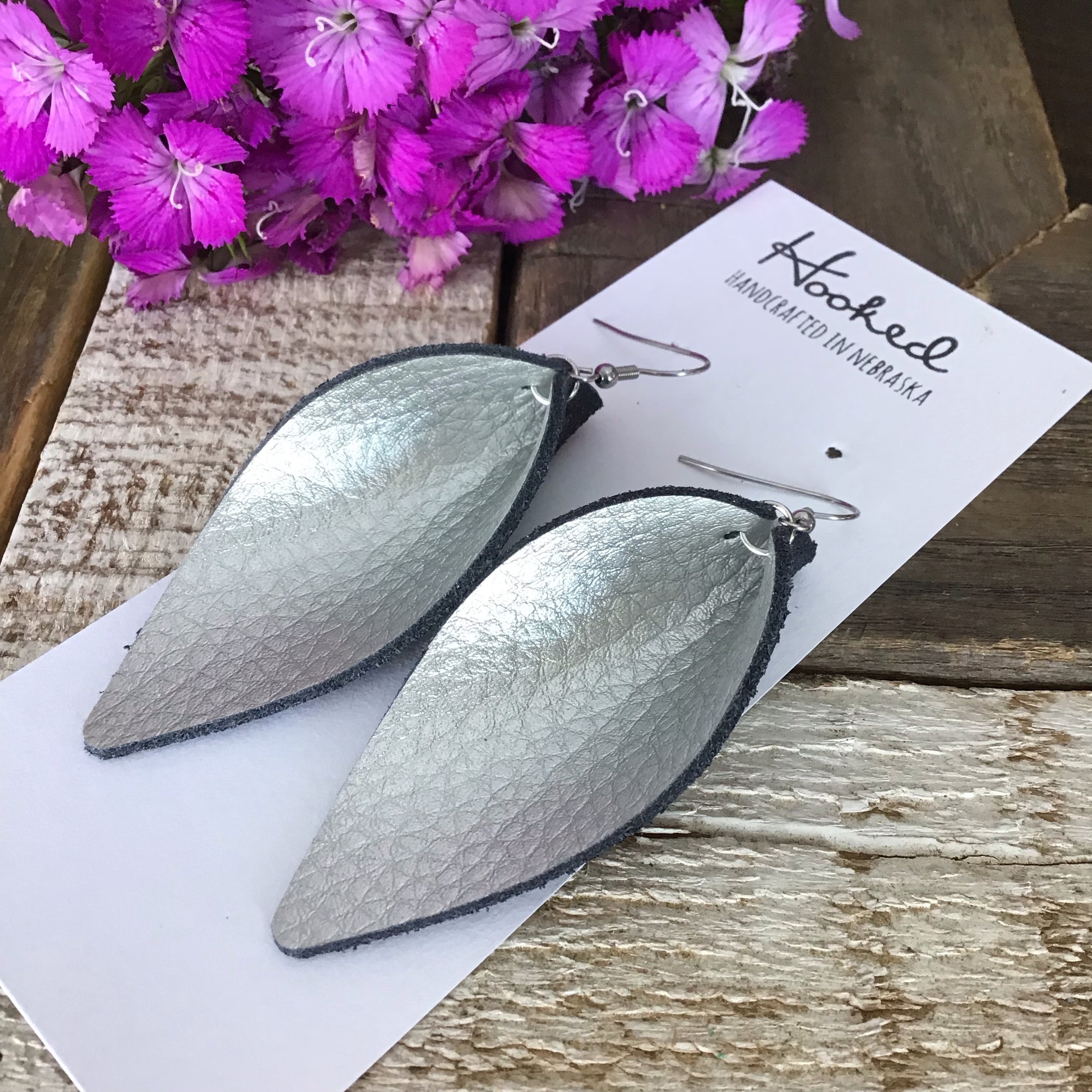 Super Silver Lilies - Large