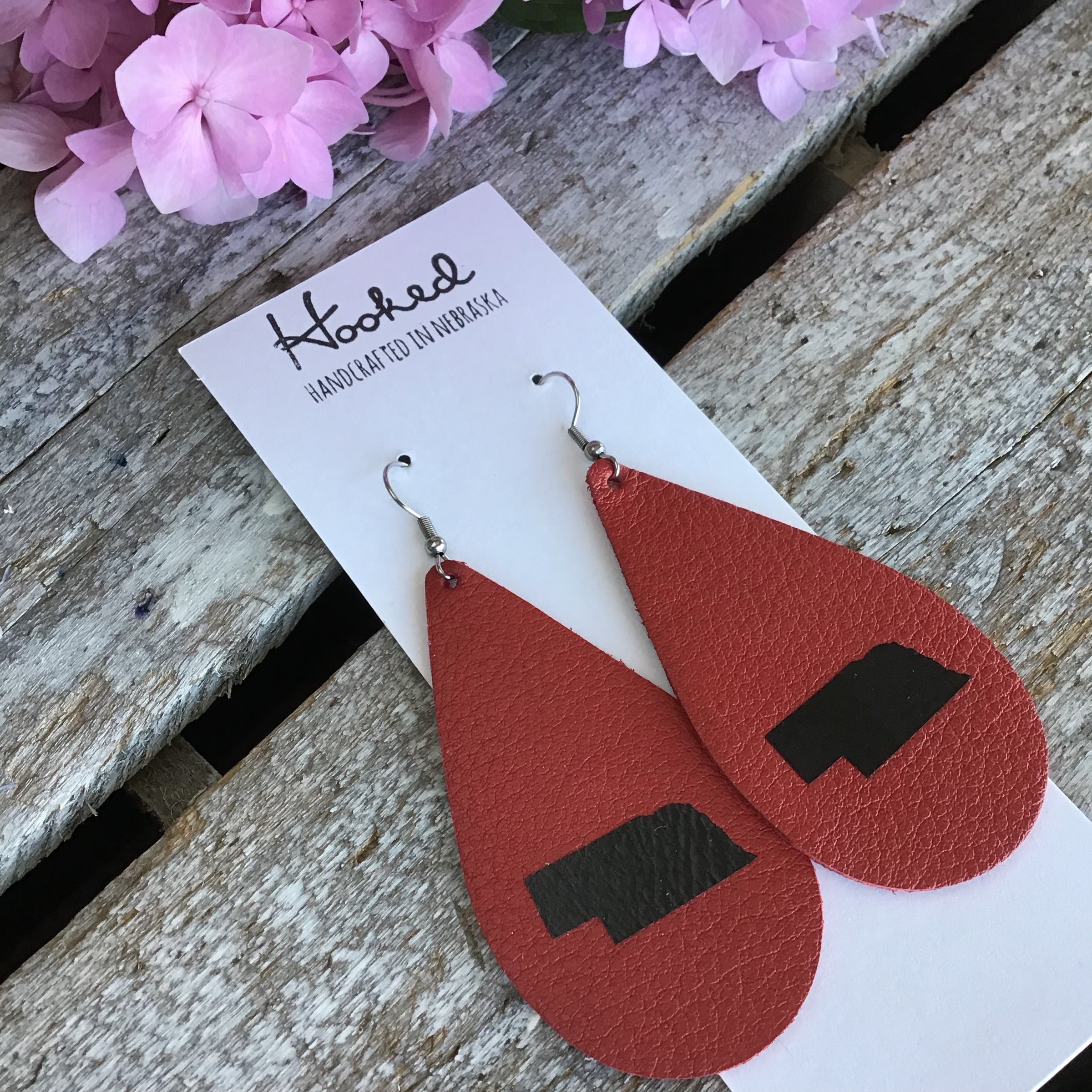 Nebraska State Pride Teardrops in Red/Black- Large