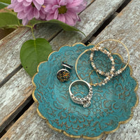 Scalloped Ring Dish - Turquoise and Gold Lace