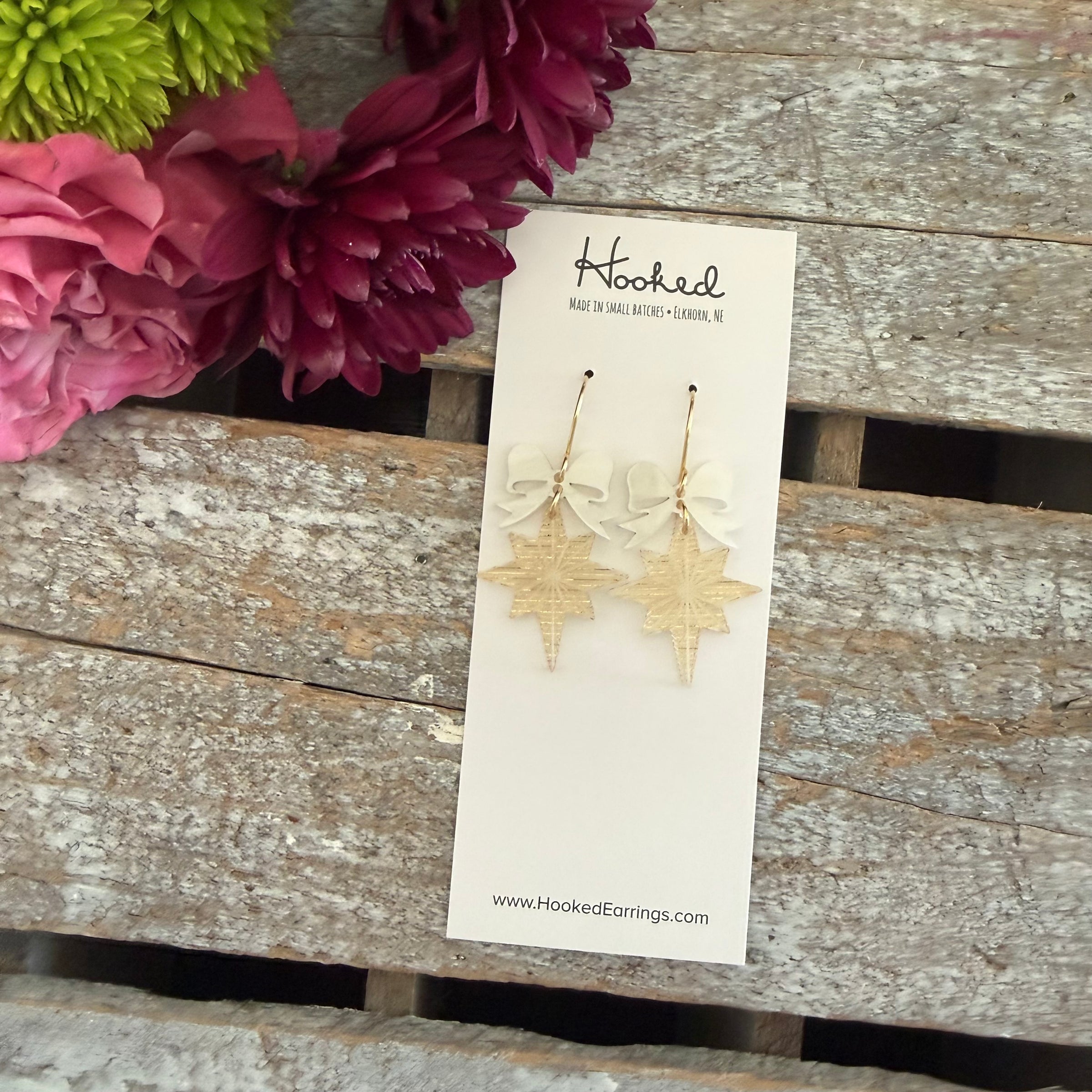 Gold Shining Star Earrings - Medium