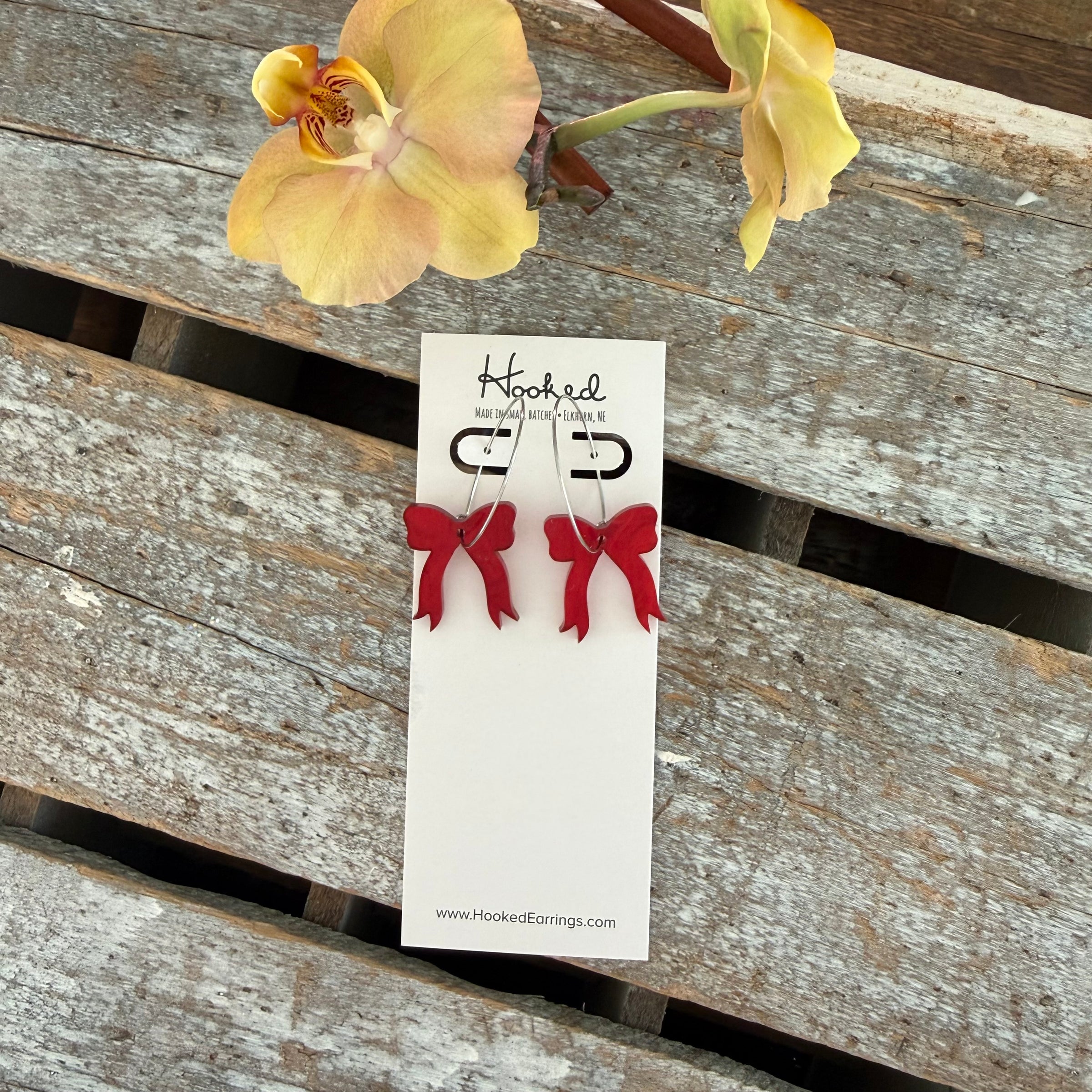 Preppy Bow Earrings - Red