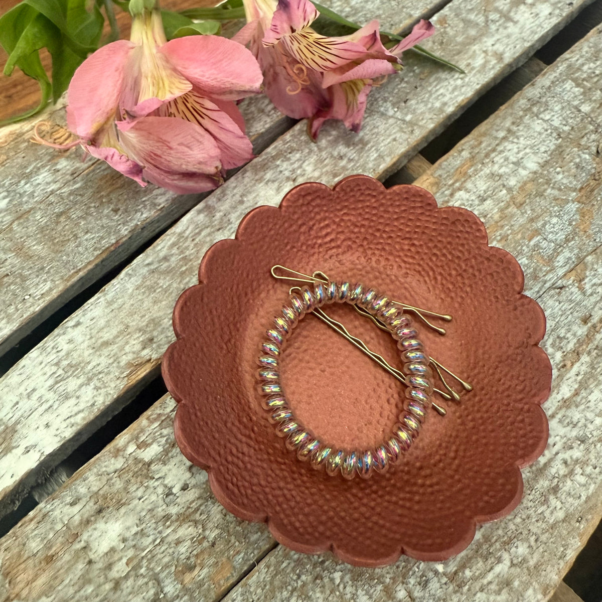 Scalloped Ring Dish - Hammered Bronze
