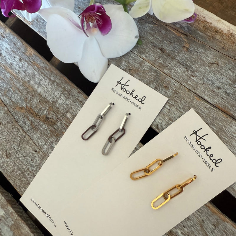 Paper Clip Chain Earrings - Gold