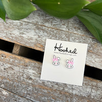 Bunny with a Bow Studs - 10x12mm