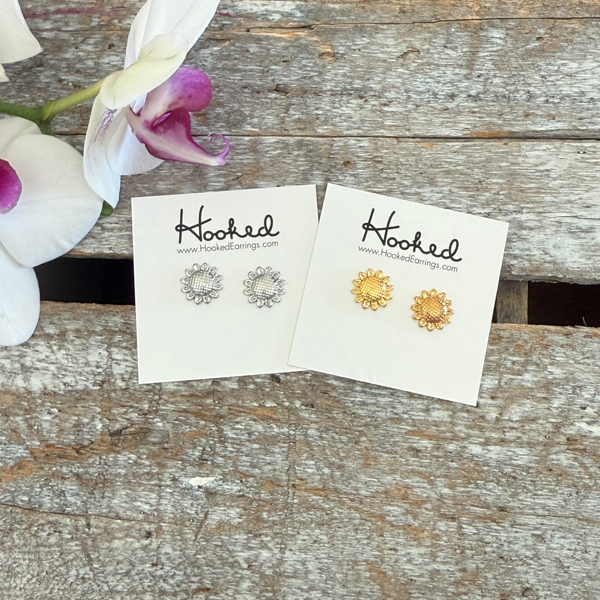 Premium Sunflower Stud Earrings - Gold