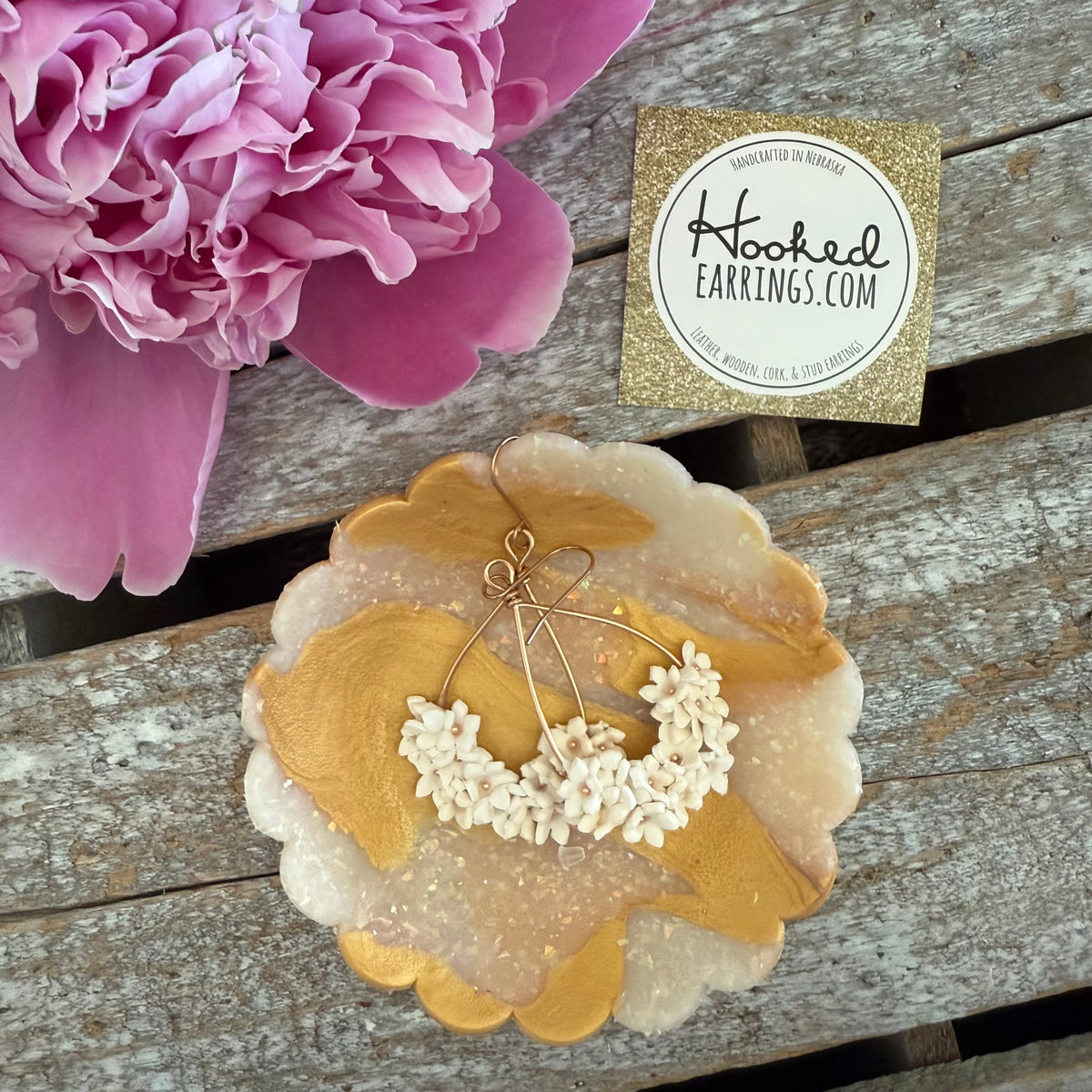 Scalloped Ring Dish - Gold & Opal Swirl