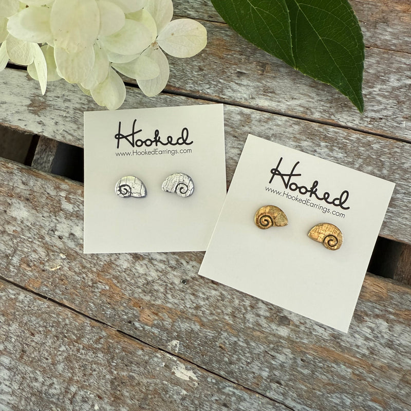 Crackled Shell Stud Earrings