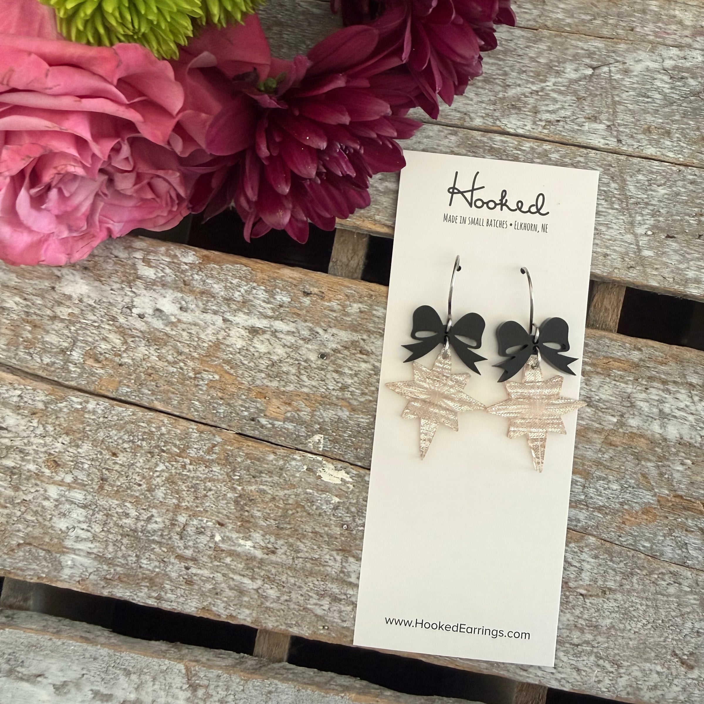 Rose Gold Shining Star Earrings - Medium