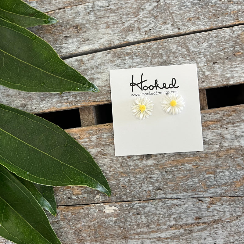 Daisy Studs - 13mm