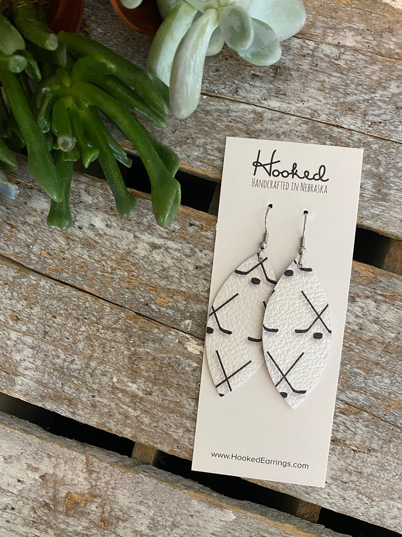 Hockey Petals - Medium