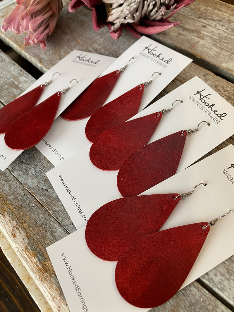 Rustic Red Teardrops - Medium