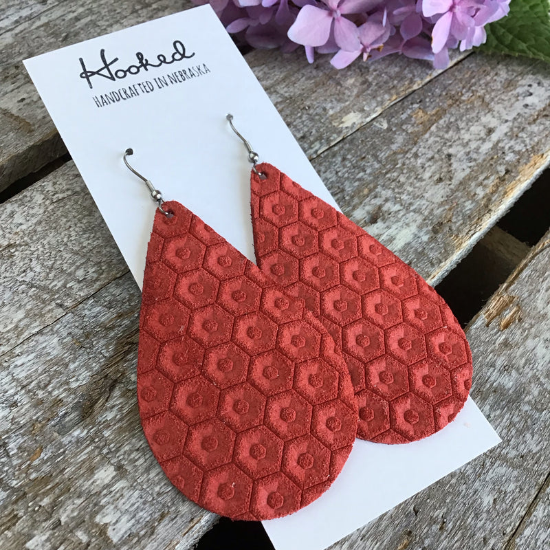 Hexagon Teardrops in Scarlet - XL