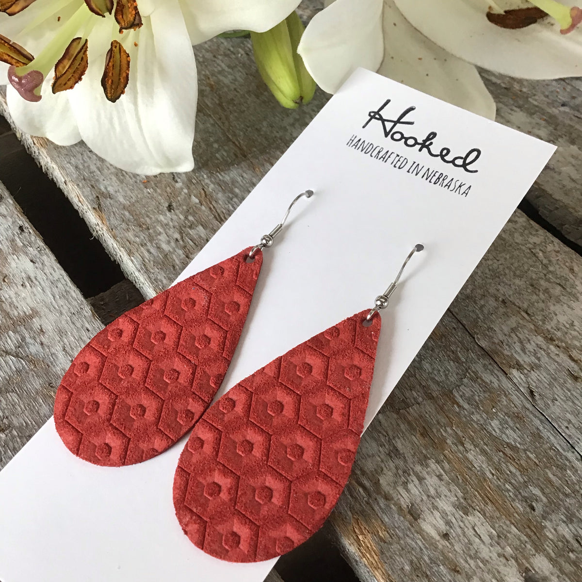 Hexagon Teardrops in Scarlet - Medium