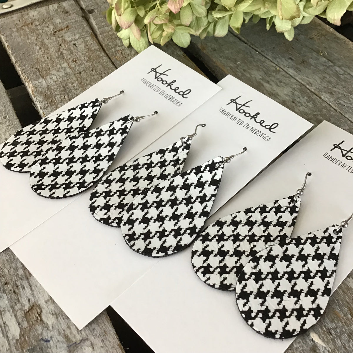 Houndstooth Teardrops - Medium
