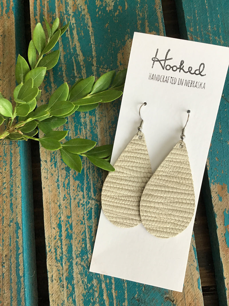 Sailor Teardrops in Cream - Medium