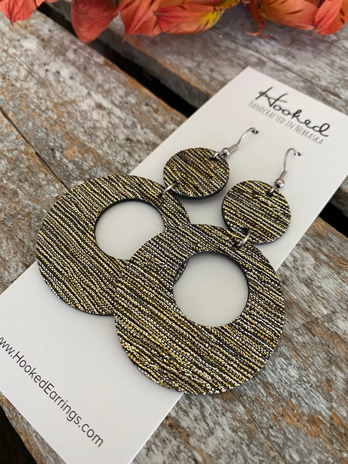 Heavy Metal Stacked Circle Cutouts