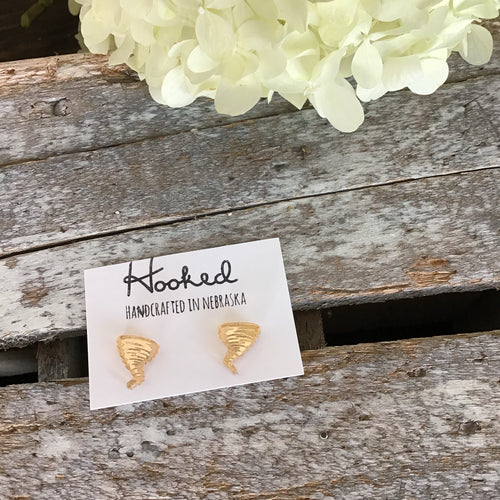 Golden Storm Studs - 11x13mm