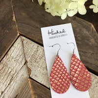 SALE Mermaid Shimmer Teardrops in Punch - Medium
