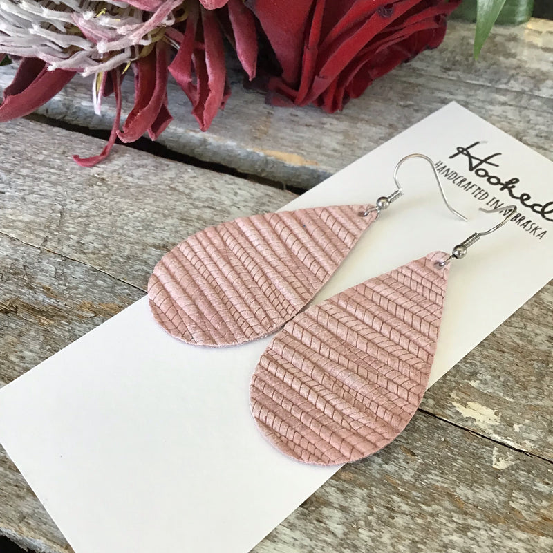 Sailor Teardrops in Blush - Medium