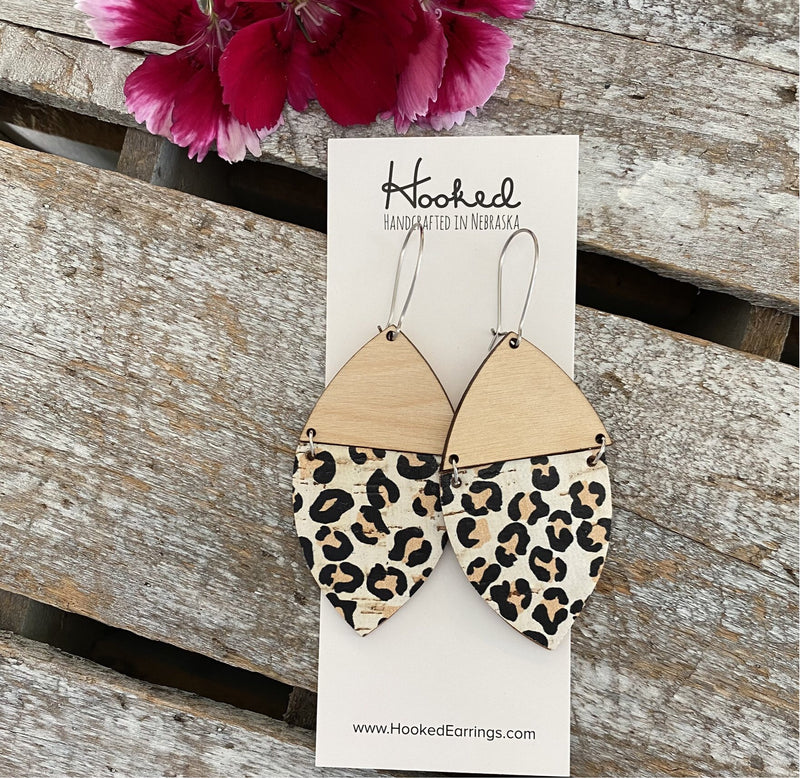 Cheetah Suspended Stacks - Large