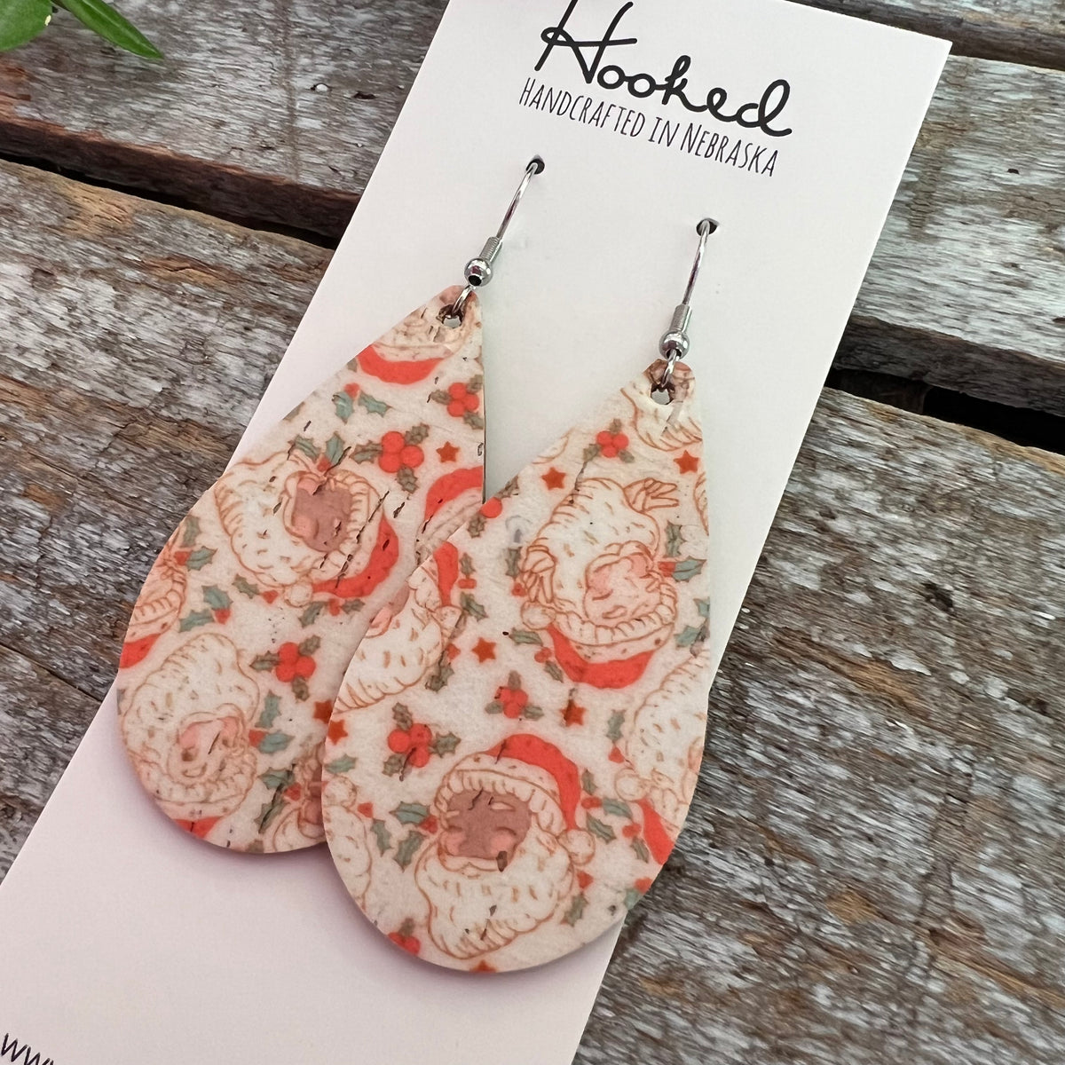 Vintage Santa Teardrops - Medium