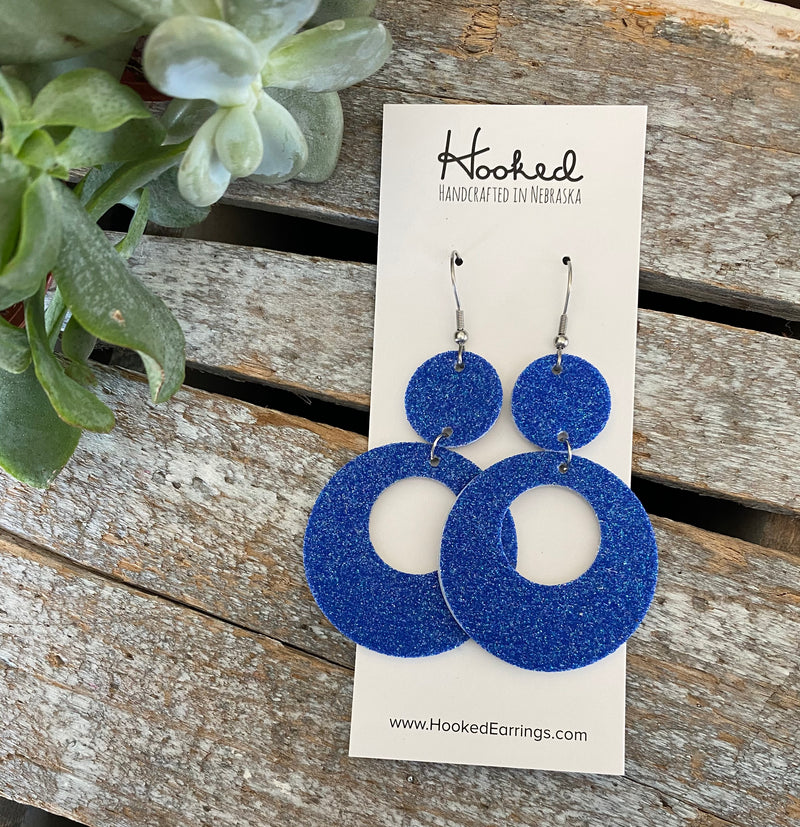 Astounding Azure Stacked Circle Cutouts
