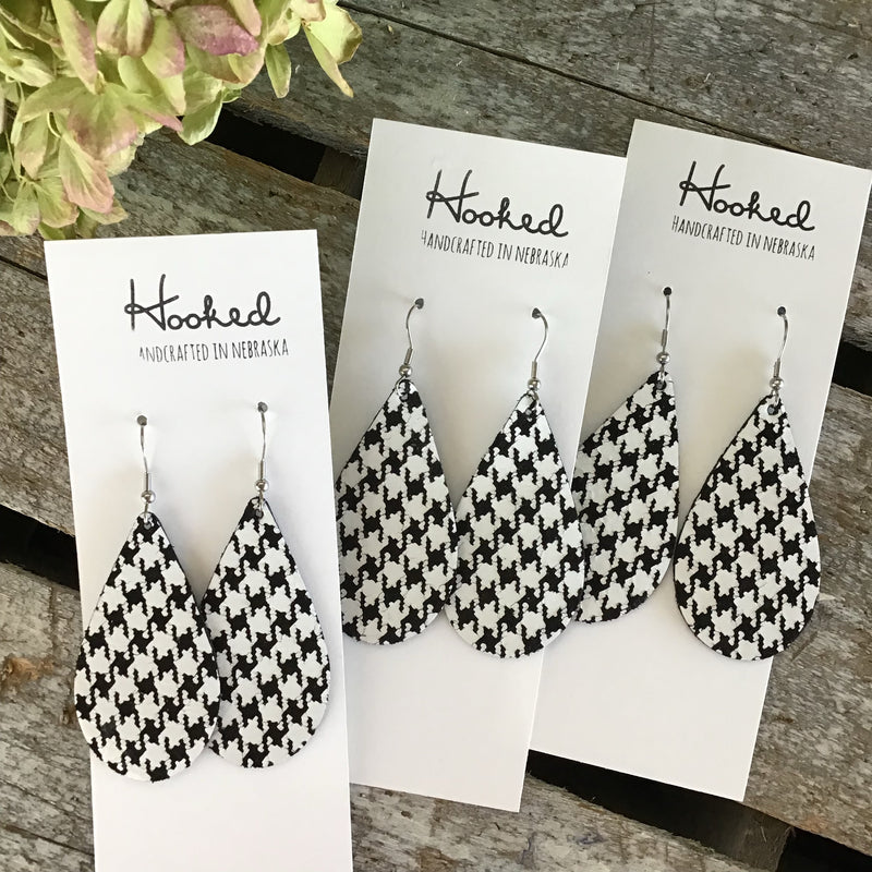Houndstooth Teardrops - Medium