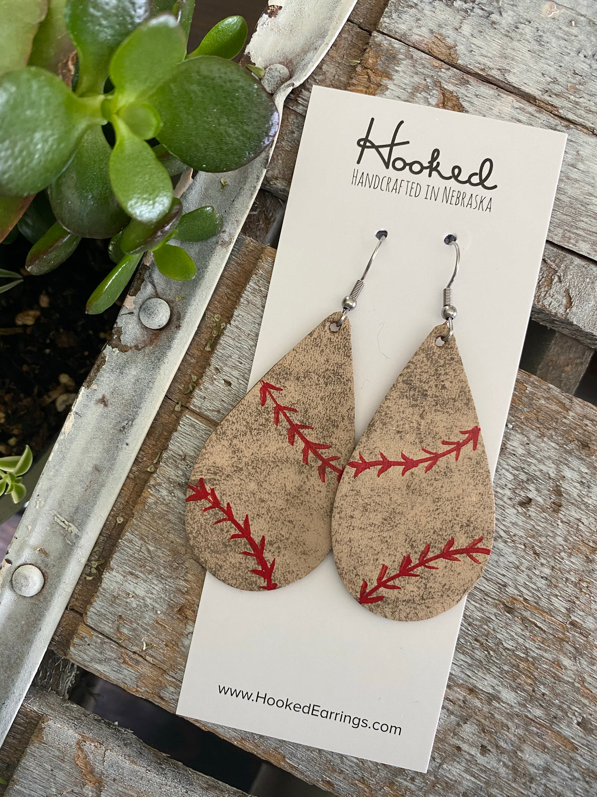 Vintage Baseball Teardrops - Medium