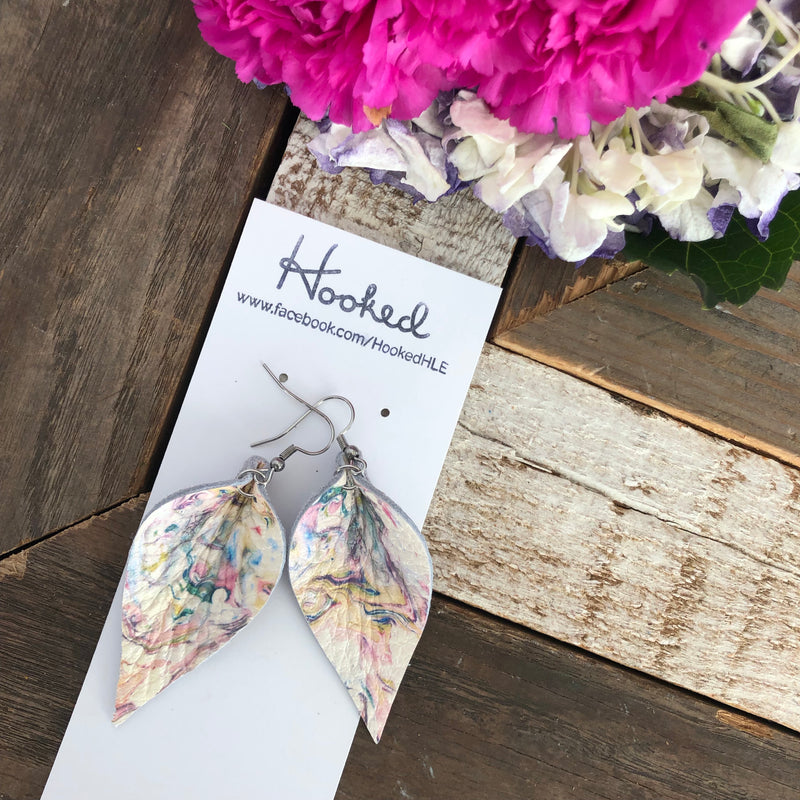 Unicorn Swirl Lilies - Medium