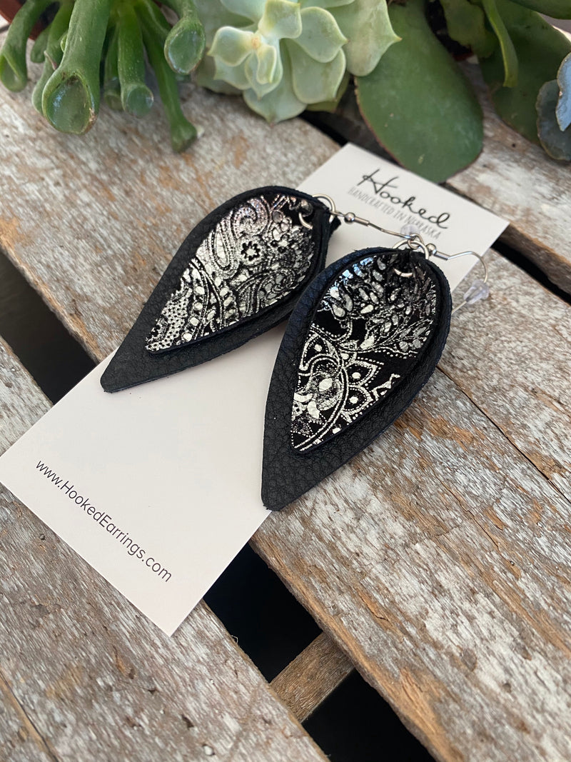 Black and Sparkling Silver Swirl Layered Lilies - Large