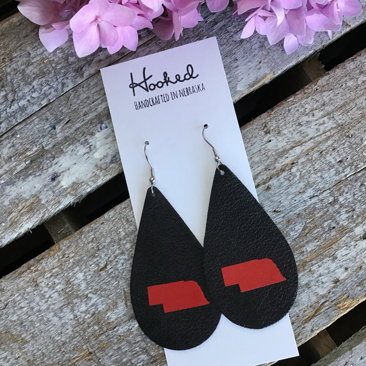 Nebraska State Pride Teardrops in Black/Red- Large
